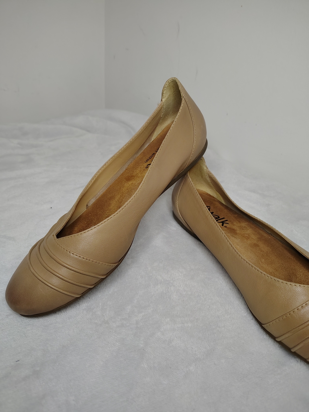 SoftWalk Women's Taupe Beige Leather Ballet Flats - Picture 5 of 6